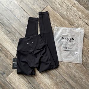 NWT NVGTN signature leggings